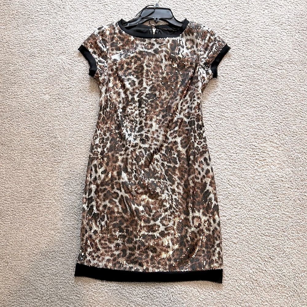 Vince Camuto evening dress size 2. Like New condition.